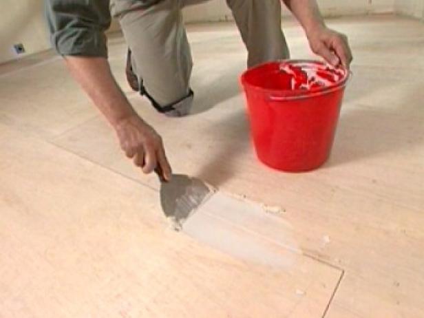 apply skim mortar over cracks in floor apply skim mortar over cracks in floor