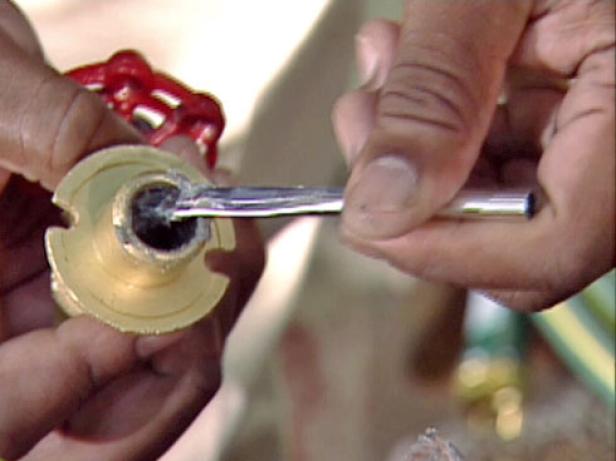tinning flux on end of pipe improves soldering tinning flux on end of pipe improves soldering