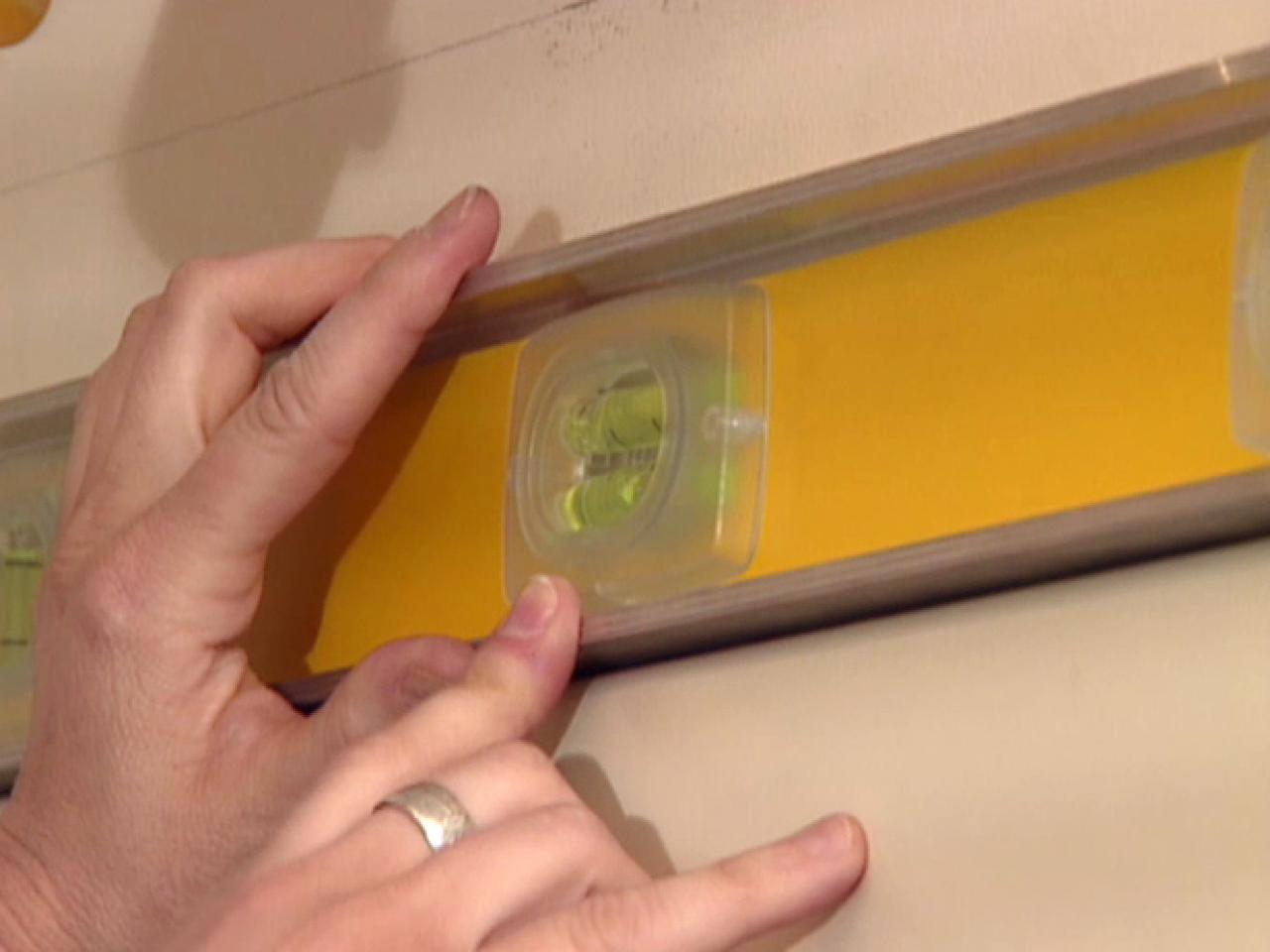 How to Build a Tile Backsplash for the Shower howtos DIY