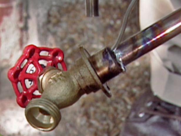 when soldering,use the tip of flame to heat joint when soldering,use the tip of flame to heat joint