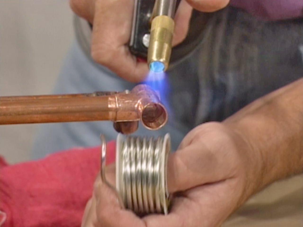 How to Solder Copper Pipe howtos DIY