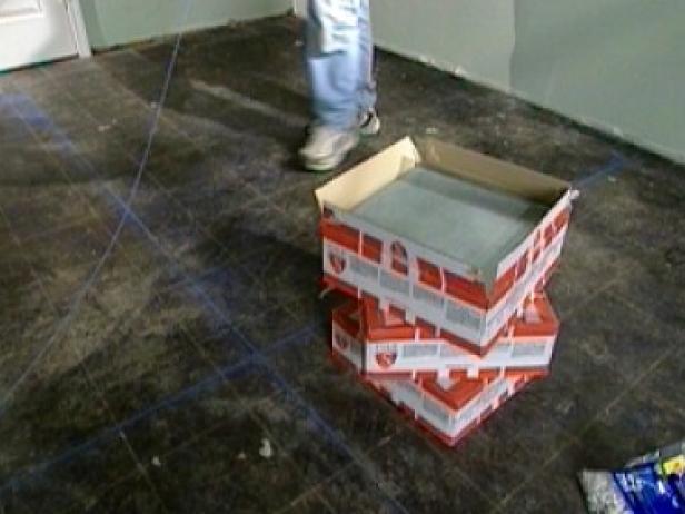snap chalk lines to find center of room snap chalk lines to find center of room