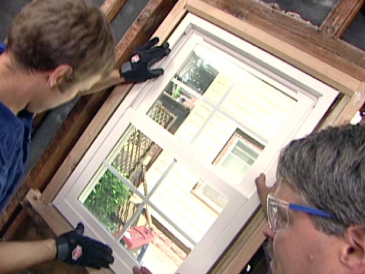 How to Remove an Old Window and Frame a New One howtos
