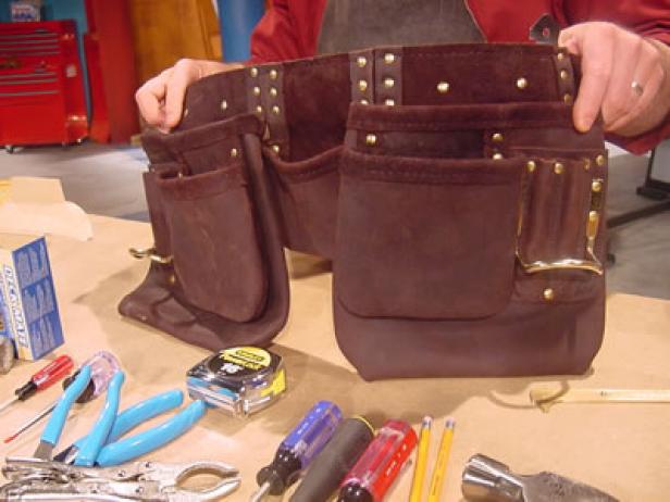 carpenter belt has pouches riveted to leather belt carpenter belt has pouches riveted to leather belt