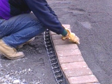 inexpensive gravel driveway edging ideas