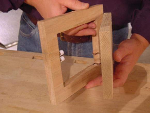 touch latch requires no exterior hardware touch latch requires no exterior hardware