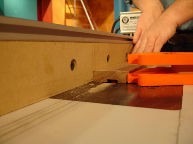 cut groove the size of bar stock into wood cut groove the size of bar stock into wood