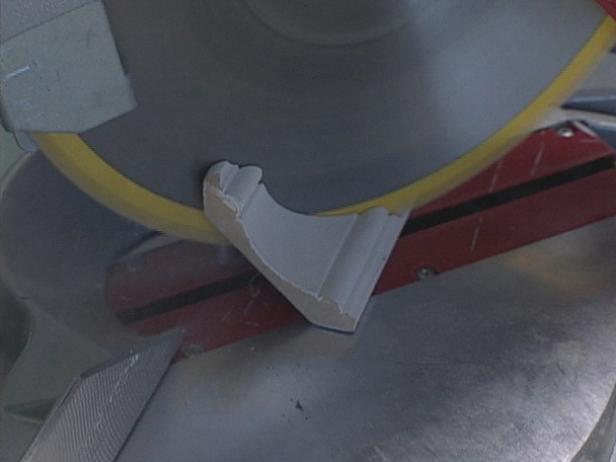 cut molding at a 45 degree angle cut molding at a 45 degree angle
