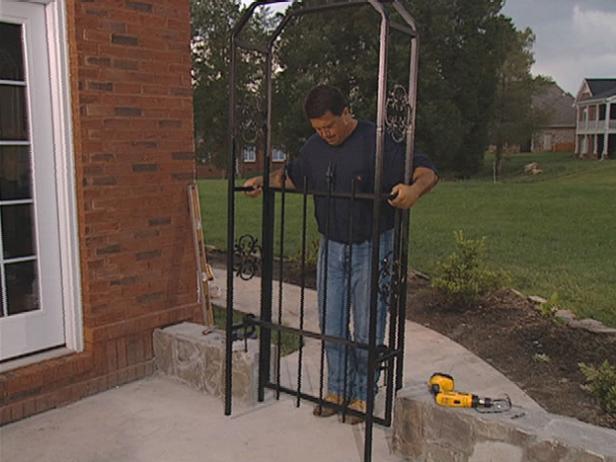 set gate into position set gate into position
