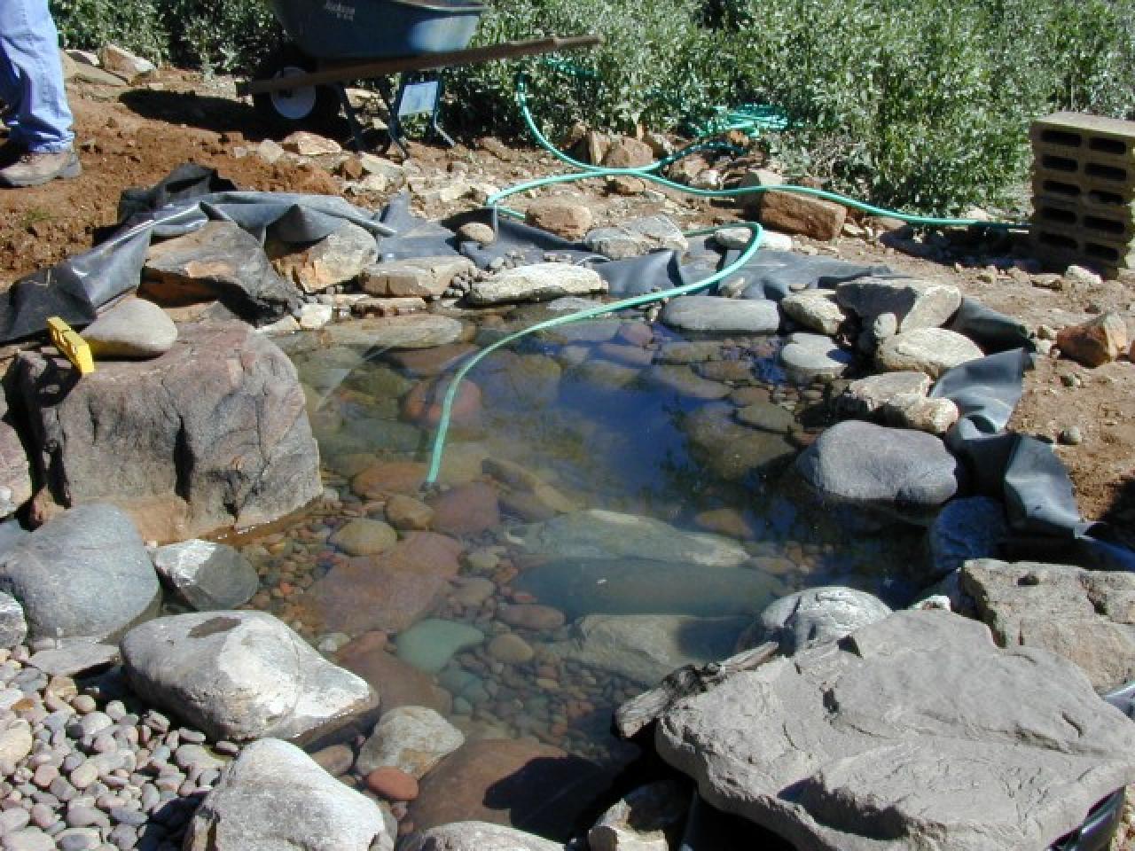 How to Create a Pond and Stream for an Outdoor Waterfall | how-tos | DIY