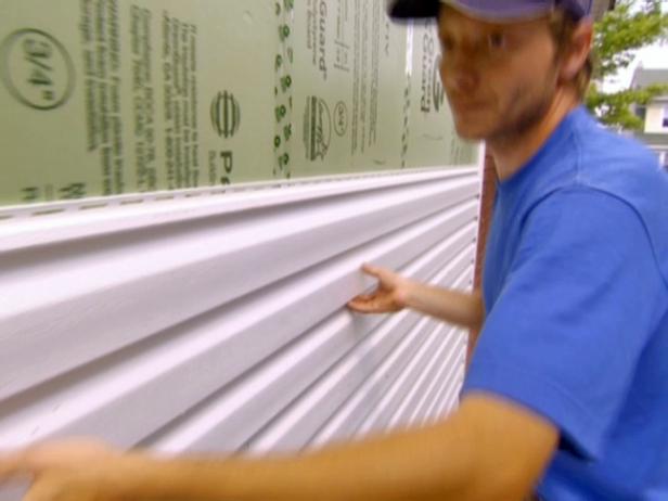 Hanging vinyl siding Hanging vinyl siding