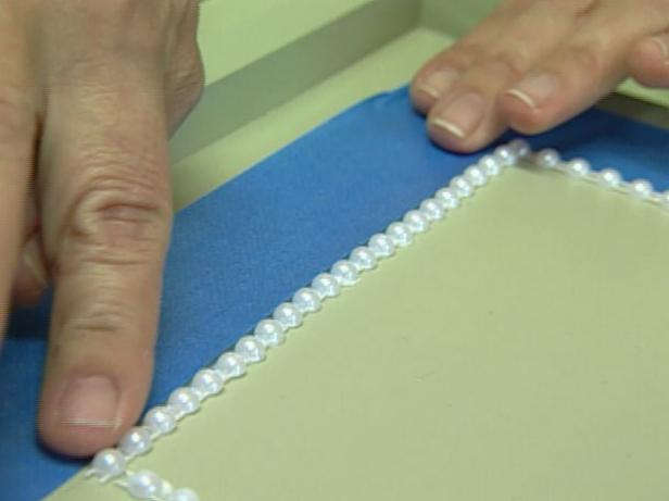 apply paint to inside panel and pearls apply paint to inside panel and pearls