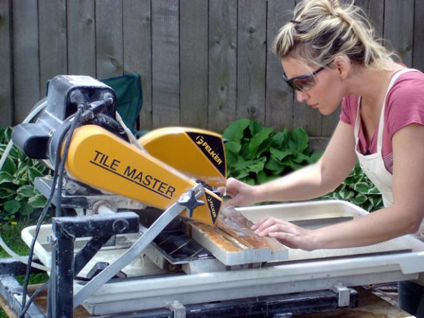 Using a wet saw Using a wet saw