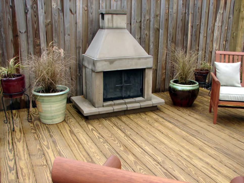 Outdoor Fireplaces and Fire Pits | DIY