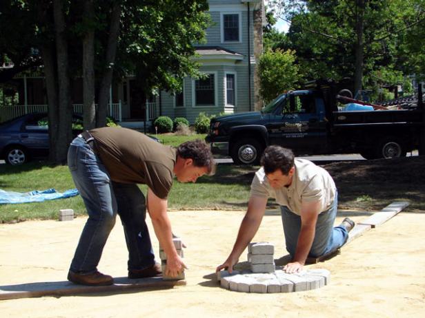droc408_1ff_FirstPavers01 droc408_1ff_FirstPavers01
