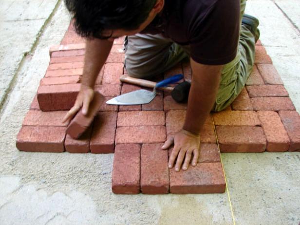 droc410_1fb_LayingBrick02 droc410_1fb_LayingBrick02