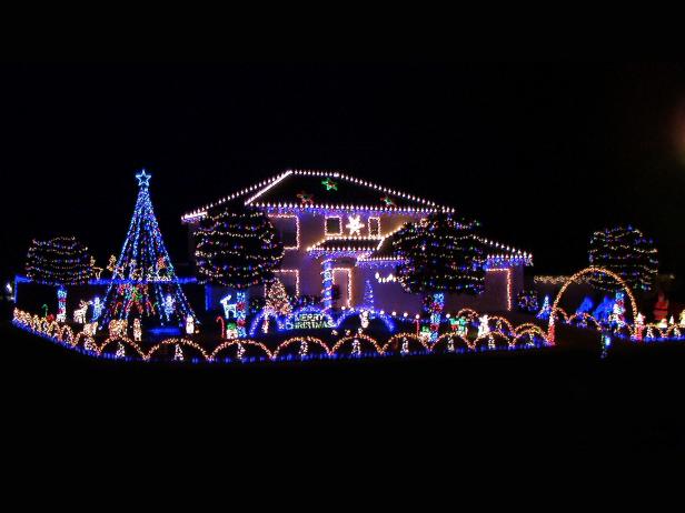 RMS_blue-christmas-lit-house-and-yard_s4x3 RMS_blue-christmas-lit-house-and-yard_s4x3