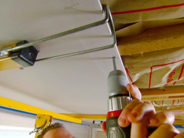 dbas334_Drilling-Drywall dbas334_Drilling-Drywall