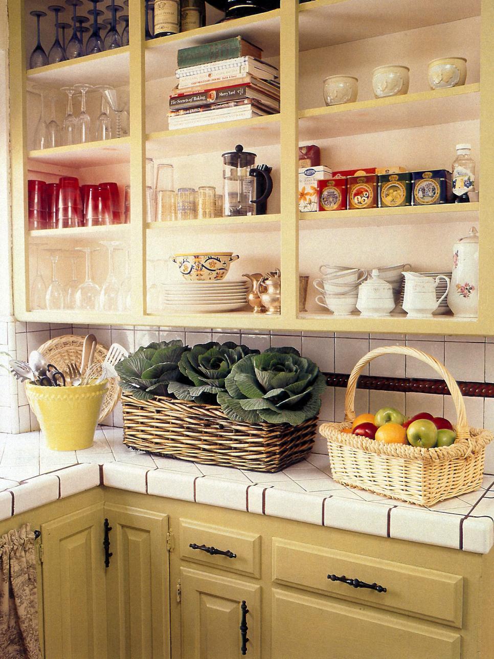 Guide To Creating A Country Kitchen DIY