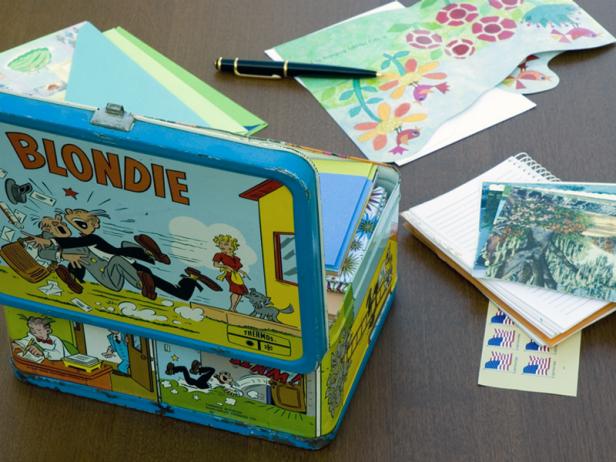 hgPG-2381422-lunchbox-PHOTO1-Mini-Mailbox hgPG-2381422-lunchbox-PHOTO1-Mini-Mailbox