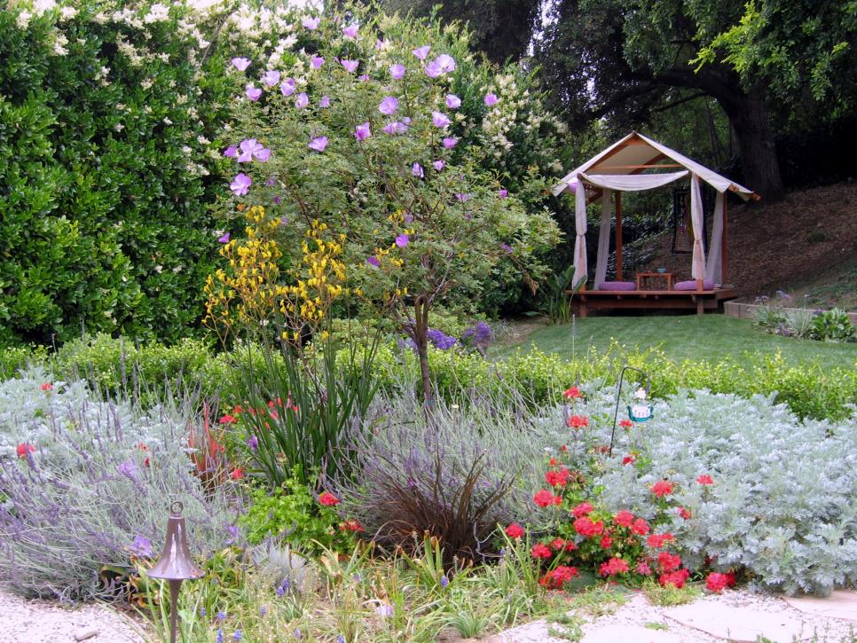Backyard Oasis Ideas 15 backyard landscaping ideas home design lover 12 Budget Friendly Backyards Diy Backyard Oasis Ideas backyard oasis pictures 12 Budget Friendly Backyards Diy