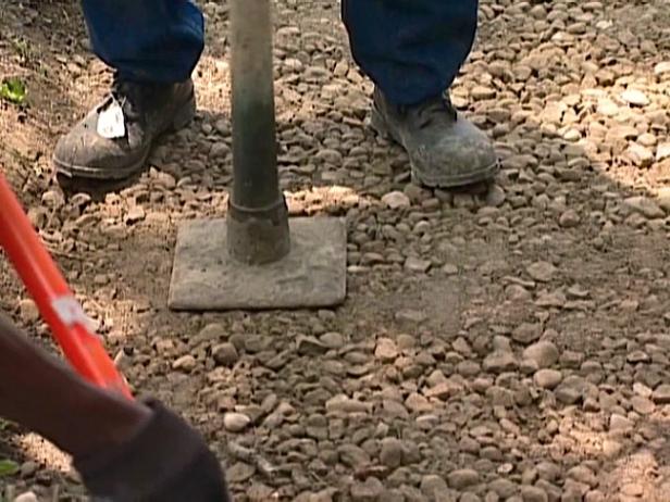 DAD206_paver-walkway-gravel-tamp_s4x3 DAD206_paver-walkway-gravel-tamp_s4x3