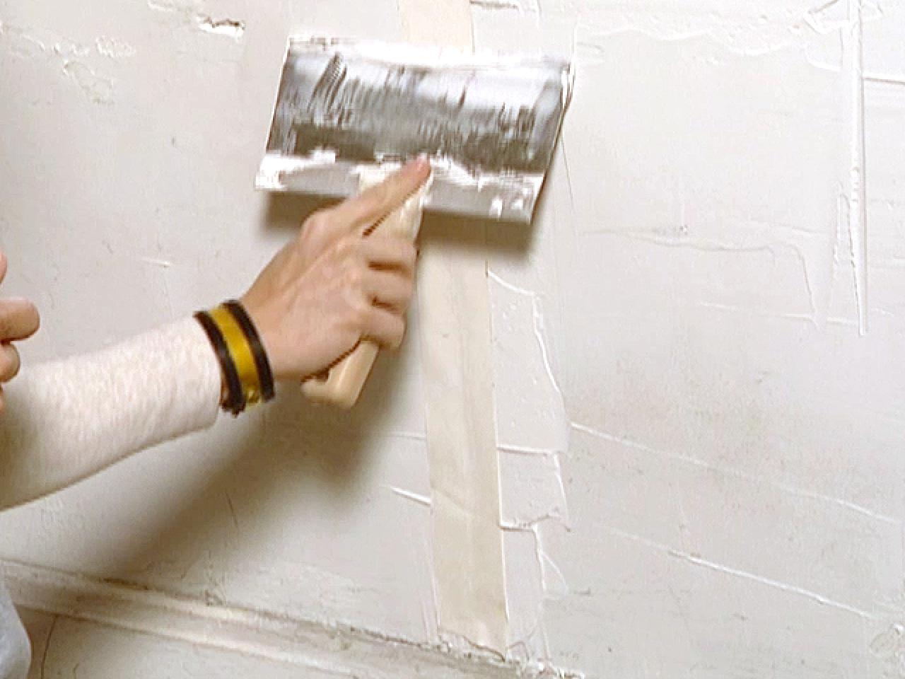 How to Repair a Plaster Wall | how-tos | DIY