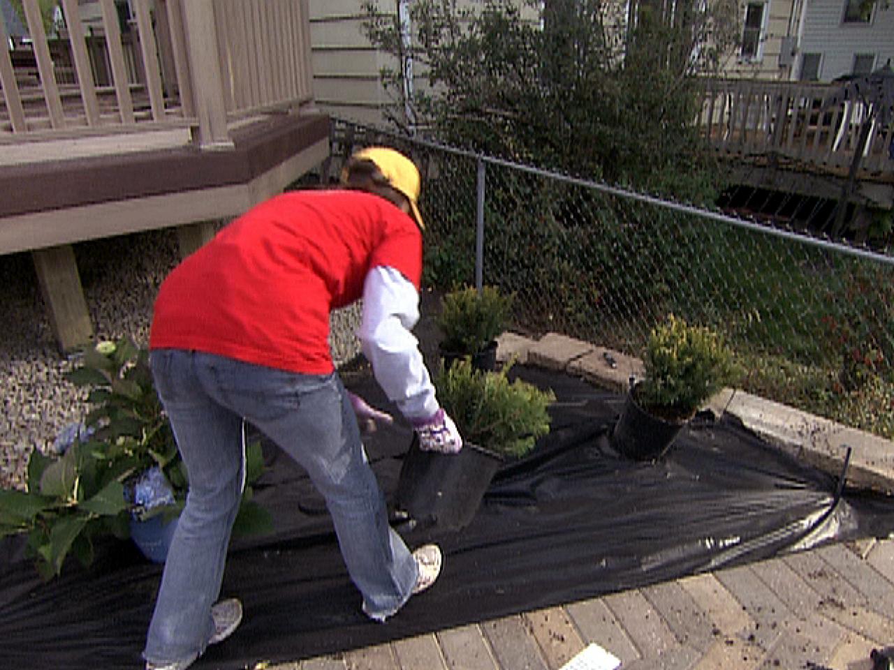 How to Prevent Weeds With Landscape Fabric howtos DIY