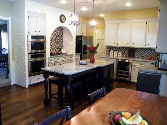 stage-right-traditional-kitchen stage-right-traditional-kitchen