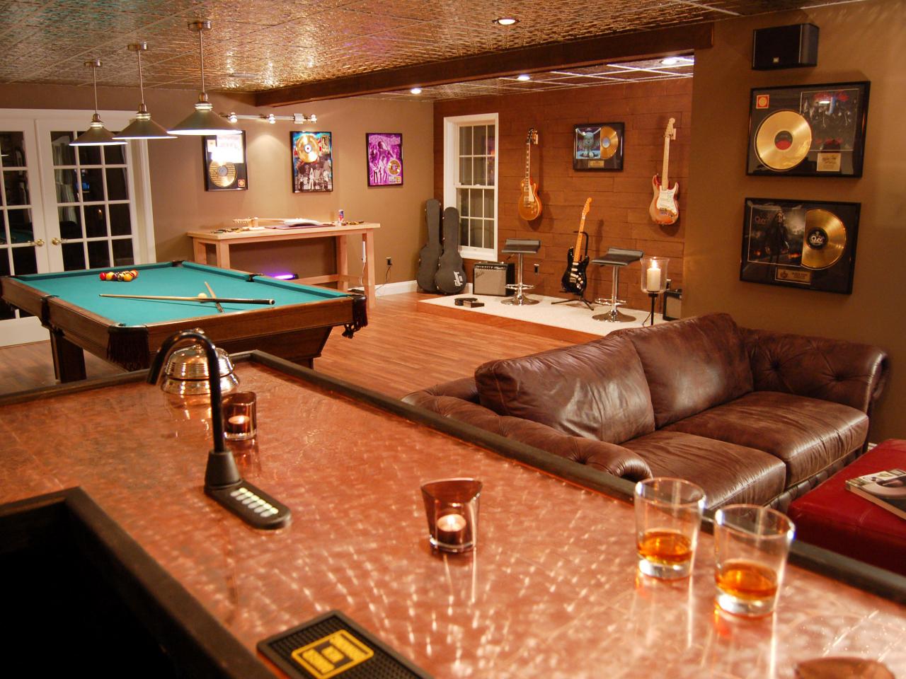 Man Caves Pool Tables and Bars Man Caves DIY