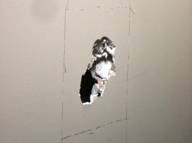 How To Repair Cracks And Holes In Drywall How Tos Diy