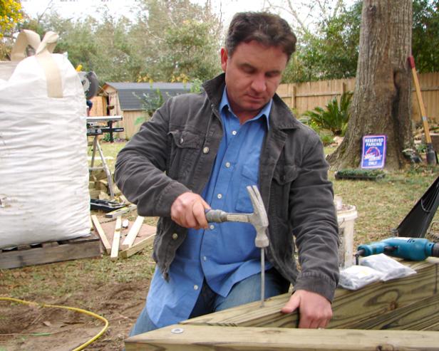 dind405_planter-nailing_s4x3 dind405_planter-nailing_s4x3