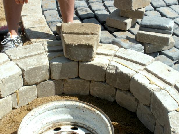 dycr402_fire-pit-set-stone-blocks_s4x3 dycr402_fire-pit-set-stone-blocks_s4x3