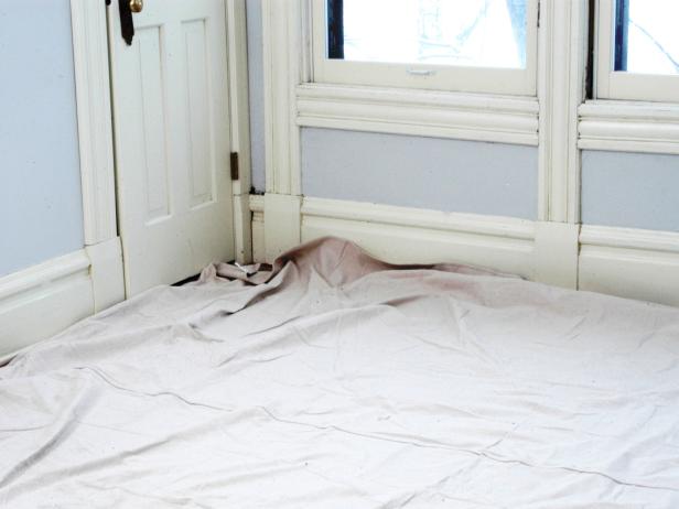 Ultimate-How-To-Original_Wall-Painting-03-spread-tarp_s4x3 Ultimate-How-To-Original_Wall-Painting-03-spread-tarp_s4x3