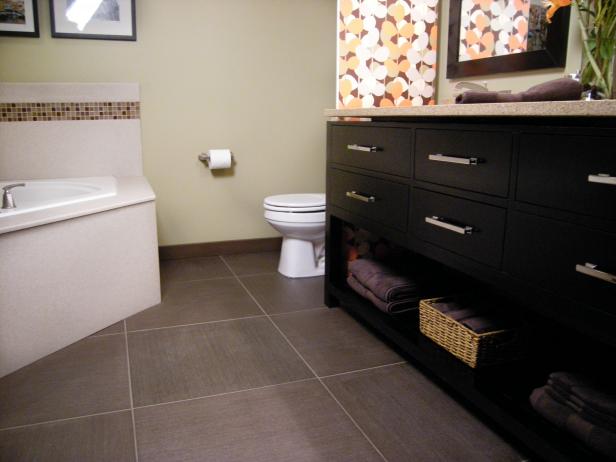 DBTH309_bathroom-floor-vanity_s4x3 DBTH309_bathroom-floor-vanity_s4x3