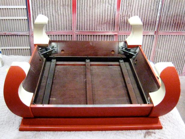 Once the legs dry, remove the tape and flip the table right side up.