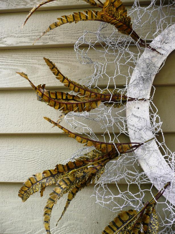 Feathers on wreath Feathers on wreath