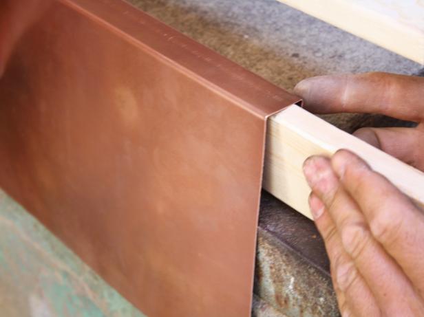 DKIM412_copper-windowsill-step-5_s4x3 DKIM412_copper-windowsill-step-5_s4x3