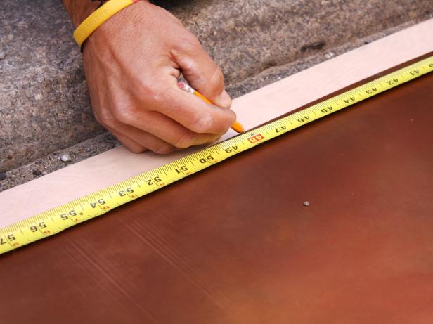 DKIM412_copper-windowsill-step-2_s4x3 DKIM412_copper-windowsill-step-2_s4x3
