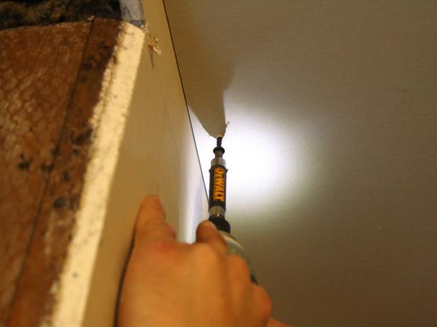 DKIM406_kitchen-soffit-step-9_s4x3 DKIM406_kitchen-soffit-step-9_s4x3