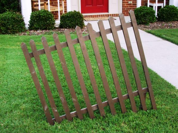 How to Build a Crooked Cemetery Fence How to Build a Crooked Cemetery Fence