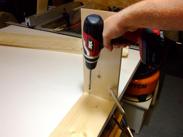 Attach the right top end to the left top end using glue and 1-1/4" pocket-hole screw.