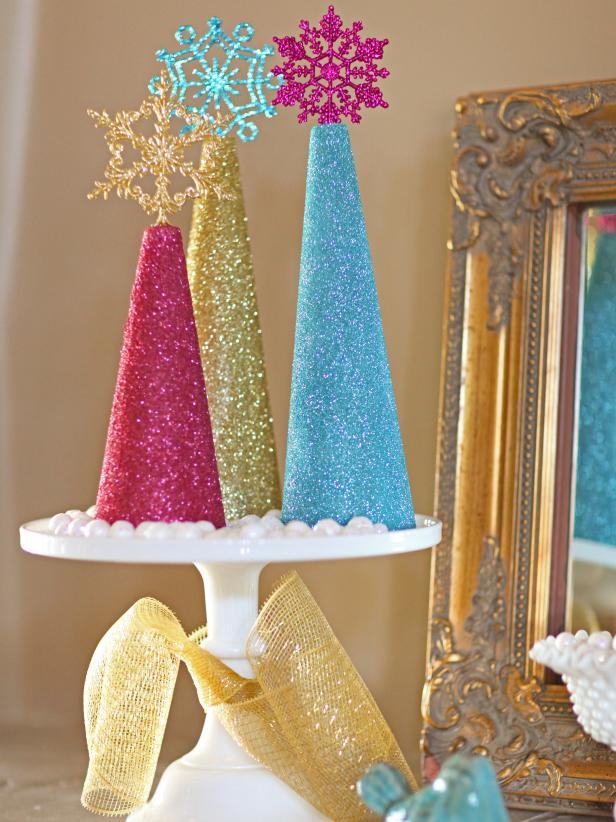 How to Make Glitter Christmas Tree Decorations