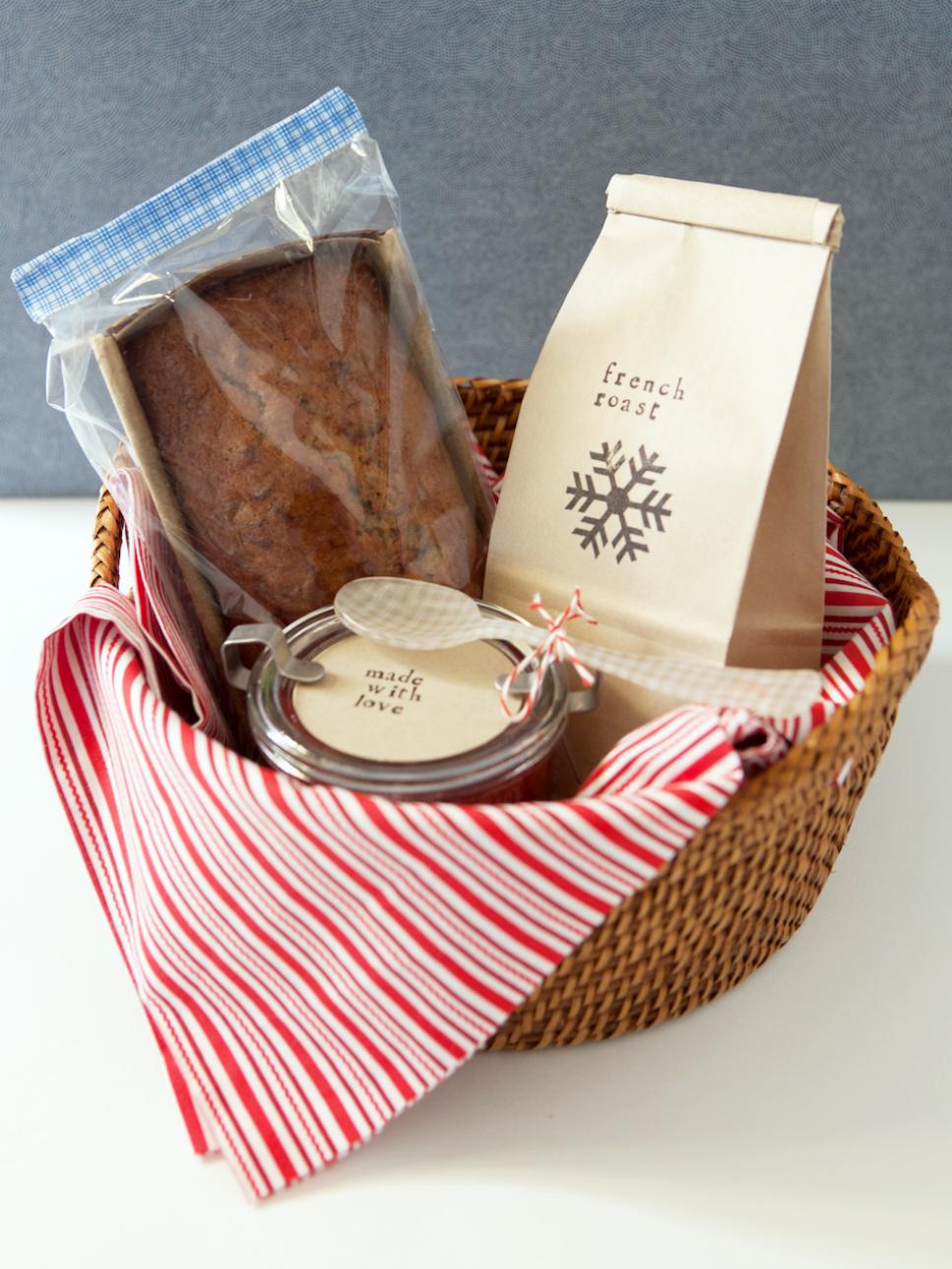 how-to-make-a-breakfast-gift-basket-diy