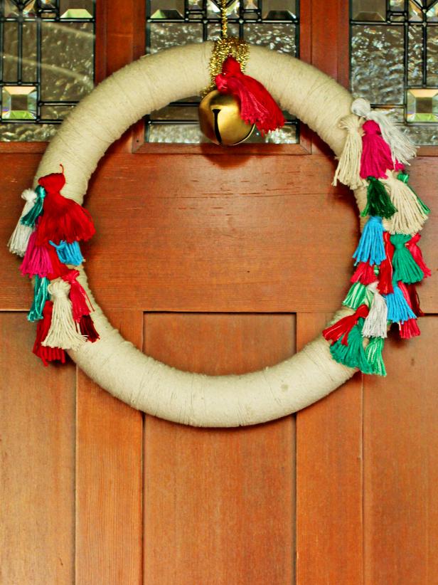 Christmas Yarn Wreath Christmas Yarn Wreath