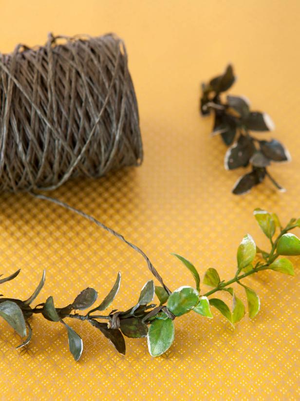 CI-Buff-Strickland_Christmas-Gift-Wrap-garland-rope_s3x4 CI-Buff-Strickland_Christmas-Gift-Wrap-garland-rope_s3x4