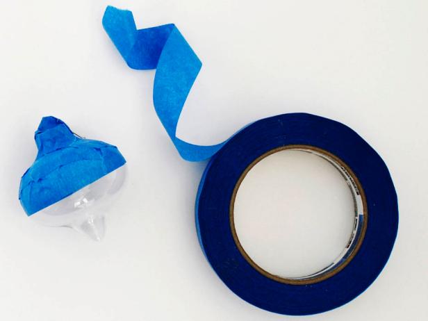 CI-Curbly_Christmas-Ornament-Onion-tape_s4x3 CI-Curbly_Christmas-Ornament-Onion-tape_s4x3