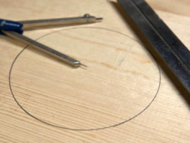 CI-Curbly_midcentury-modern-wreath-compass_s4x3 CI-Curbly_midcentury-modern-wreath-compass_s4x3