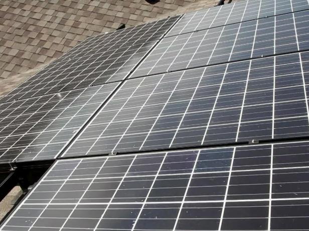 0198919_solar-panels_s4x3 0198919_solar-panels_s4x3