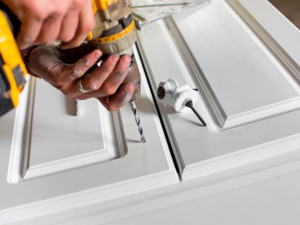 CI-Brian-Flynn_drill-for-hardware-green-painted-wall-cabinet_s4x3 CI-Brian-Flynn_drill-for-hardware-green-painted-wall-cabinet_s4x3